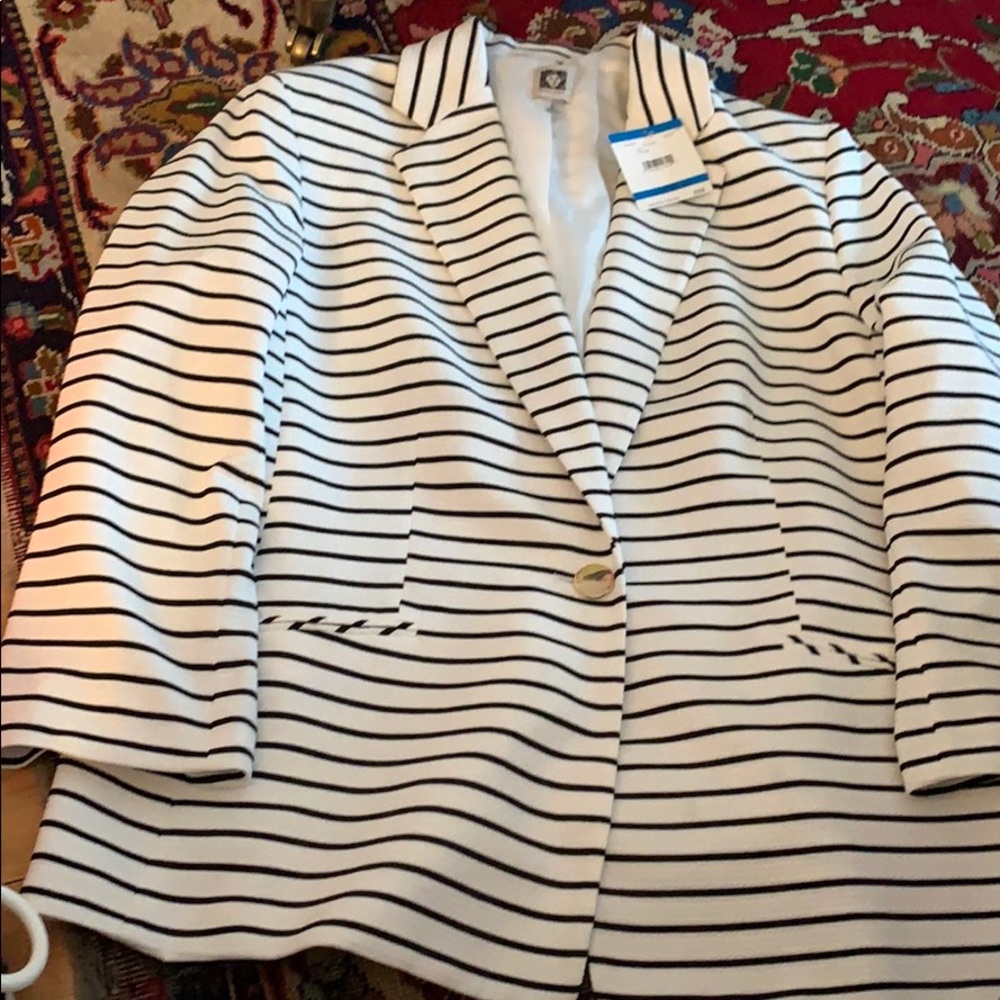 Black white stripe blazer
